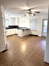 5404 Oak St in Petersburg, VA - Building Photo - Building Photo