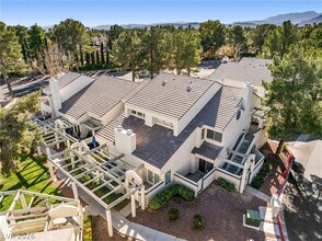 2748 Lodestone Dr in Las Vegas, NV - Foto de edificio - Building Photo