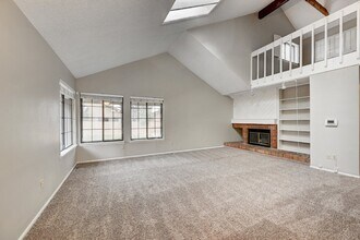 187 S Dearborn Cir in Aurora, CO - Building Photo - Building Photo