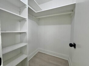 298 Newark Ave in Jersey City, NJ - Building Photo - Building Photo
