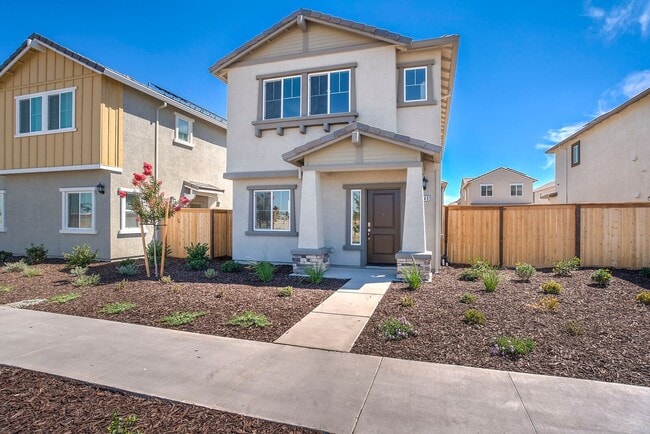 1049 San Anselmo Ln in Roseville, CA - Building Photo - Building Photo