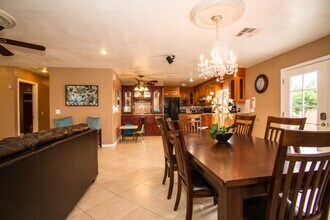 11252 S Euclid St in Garden Grove, CA - Building Photo - Building Photo