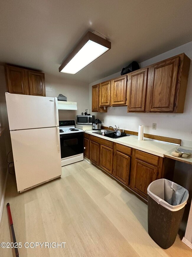 2426 4th Ave in Ketchikan, AK - Building Photo - Building Photo