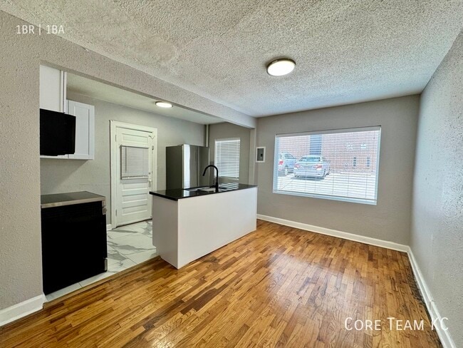 property at 1112 W 45th St