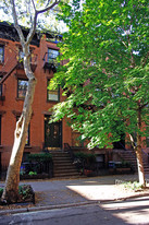 136 Pacific St Apartments