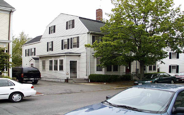 9 Essex St in Newburyport, MA - Building Photo - Building Photo