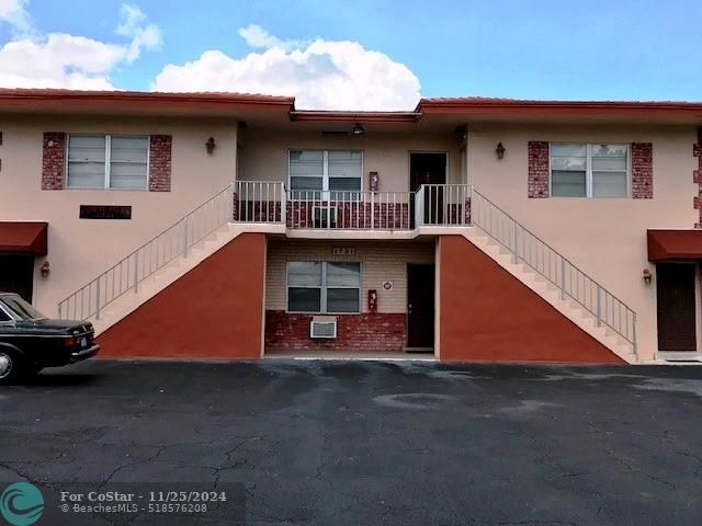 1721 NE 56th St in Fort Lauderdale, FL - Building Photo