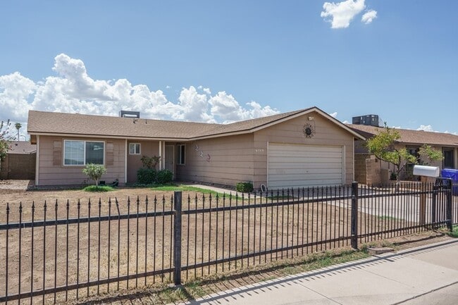 property at 9509 W Pierce St