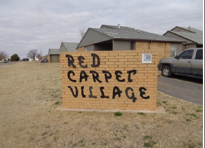 Red Carpet Village in Fairview, OK - Foto de edificio