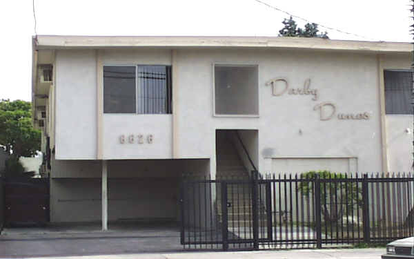 Darby Dunes in Reseda, CA - Building Photo - Building Photo