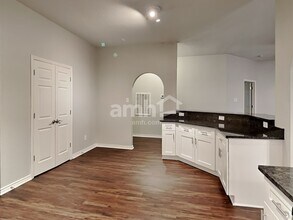 5010 Chase Mountain Dr in Bacliff, TX - Building Photo - Building Photo