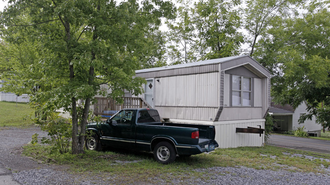 515 Ridge Rd in Sevierville, TN - Foto de edificio - Building Photo