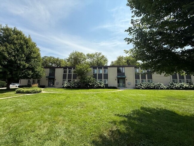 property at 643 W Park Ave