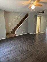 5188 E Ashlan Ave, Unit 101 in Fresno, CA - Building Photo - Building Photo