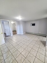 217 3rd St, Unit 2 in Newburgh, NY - Foto de edificio - Building Photo