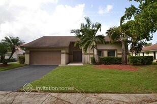 9701 NW 14th St in Plantation, FL - Building Photo