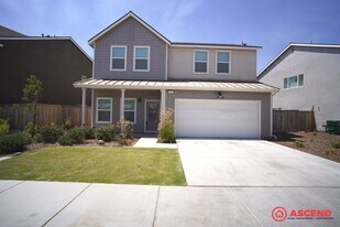 3307 Rustic Woods Ln in Shafter, CA - Building Photo