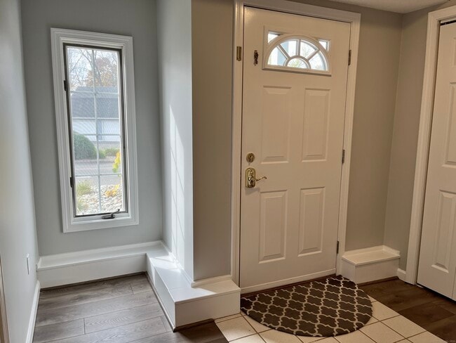 808 Fieldstone Ct in Colchester, CT - Building Photo - Building Photo