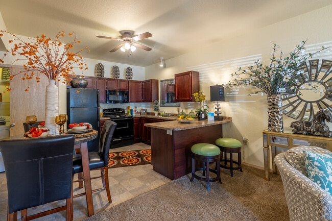The Greens on Aspen in Broken Arrow, OK - Building Photo - Interior Photo