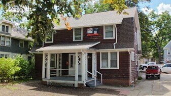 807 W California Ave in Urbana, IL - Building Photo