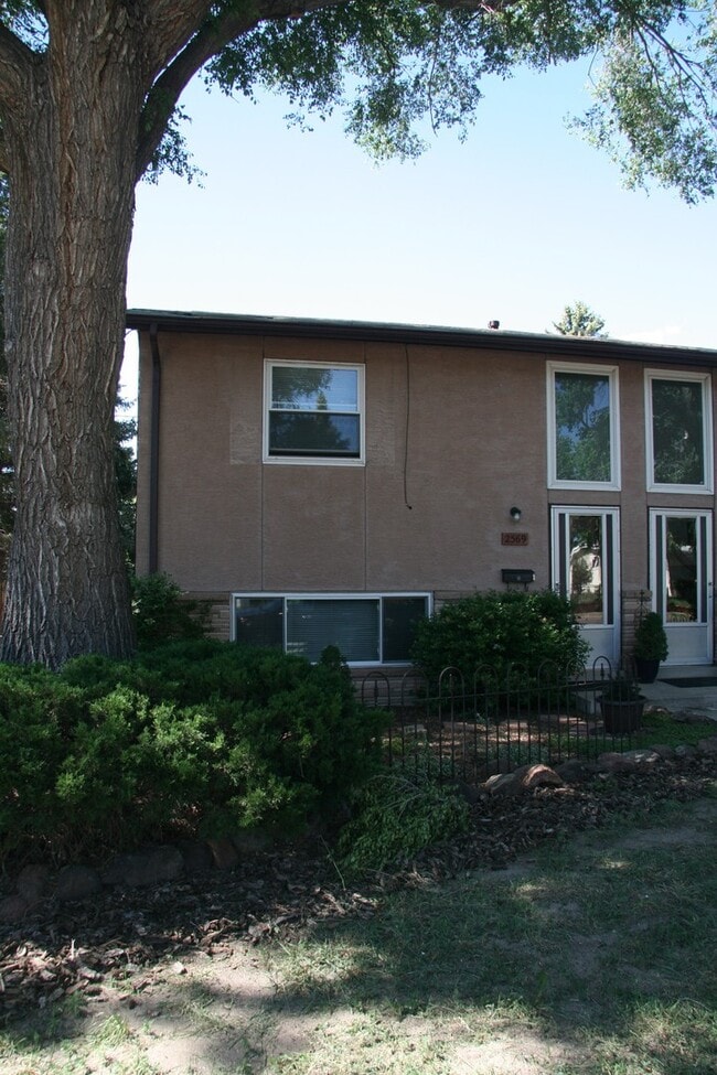 property at 2567 E Uintah St