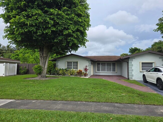 property at 939 Hibiscus Dr