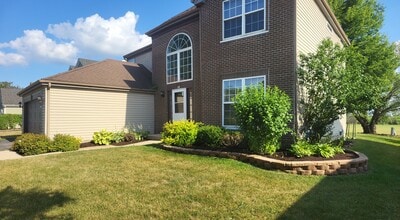 2031 Westridge Blvd in Bartlett, IL - Building Photo - Building Photo