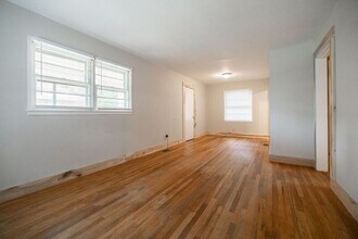 1050 Oglethorpe Ave in Athens, GA - Building Photo - Building Photo