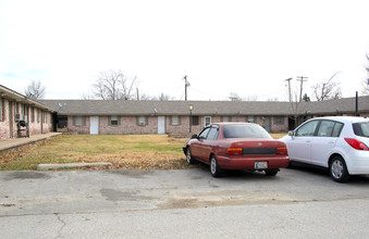 Atlanta Apartments in Owasso, OK - Building Photo - Building Photo