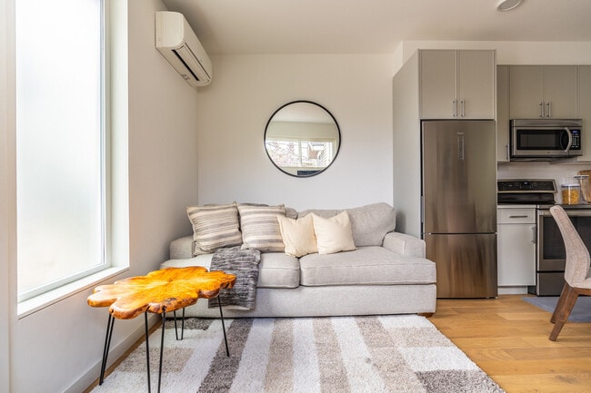 5109C Phinney Ave N in Seattle, WA - Building Photo - Building Photo