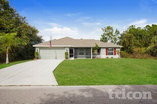22404 Cheryl Ave in Port Charlotte, FL - Building Photo