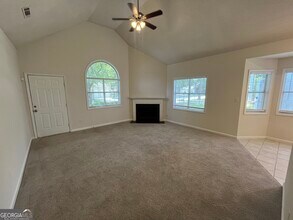 3694 Sapphire Ct in Decatur, GA - Building Photo - Building Photo