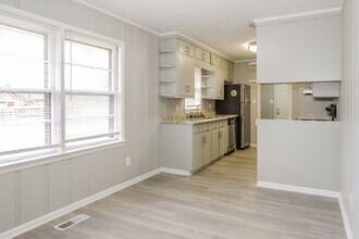 35 Sandra Ln in Athens, AL - Foto de edificio - Building Photo