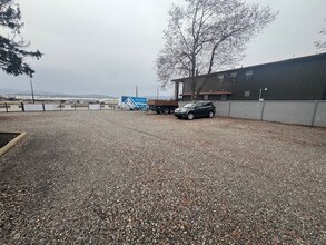 16307 E Trent Ave in Spokane Valley, WA - Foto de edificio - Building Photo