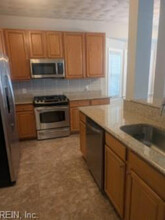 9553 18th Bay St in Norfolk, VA - Building Photo - Building Photo
