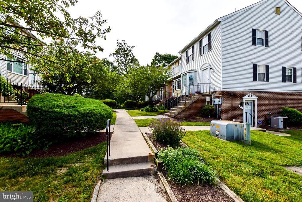 15043 Cherrywood Dr in Laurel, MD - Building Photo
