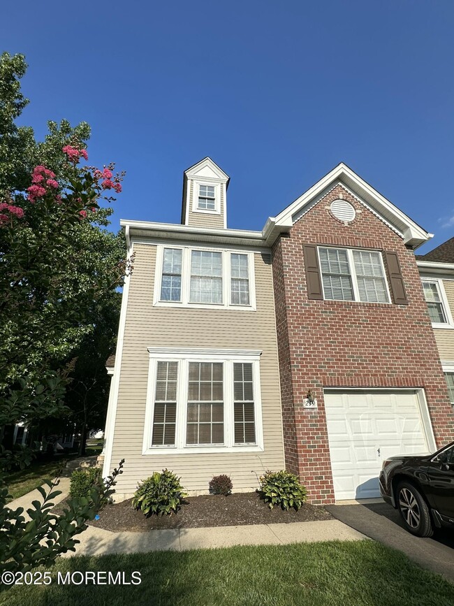 219 Satinwood Dr in Middletown, NJ - Building Photo - Building Photo