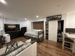 144 Commonwealth Ave, Unit 9 in Boston, MA - Building Photo - Building Photo