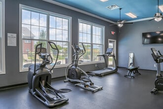 Vineland Carriage Homes Apartments in Vine Grove, KY - Foto de edificio - Building Photo