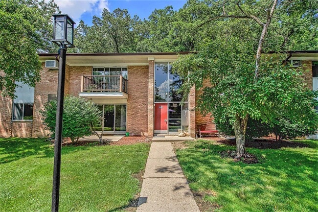 property at 1249 Island Dr