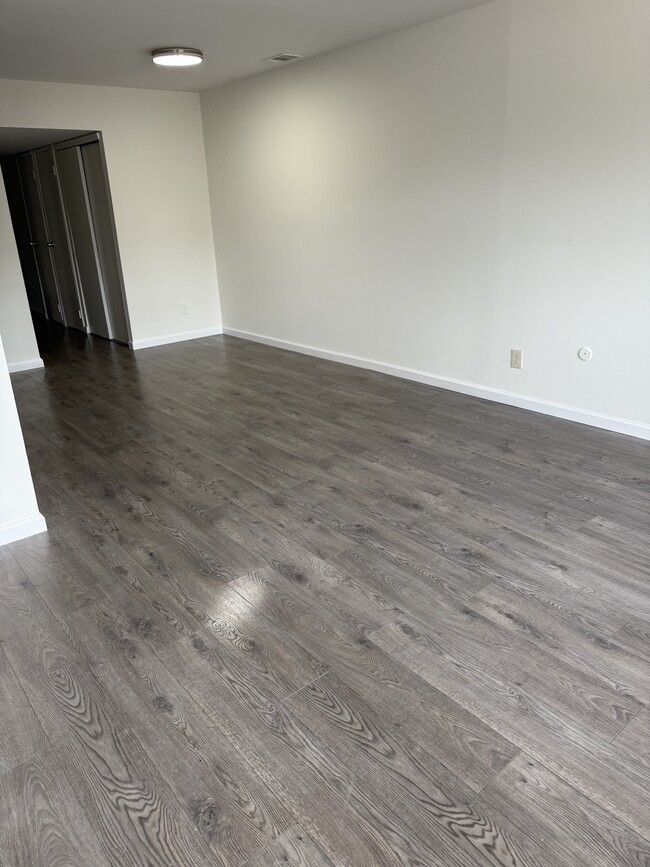 2125 Benson St, Unit 1st Floor