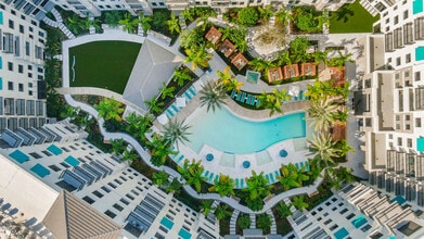 Riverstone Palm Beach in West Palm Beach, FL - Building Photo - Building Photo