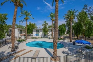 Amara Apartments in Phoenix, AZ - Building Photo