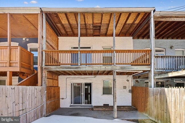 property at 1226 Carrollsburg Pl SW