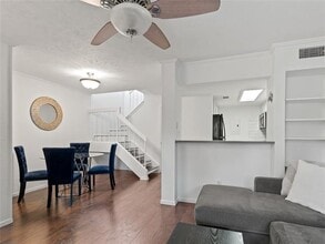 5757 Martel Ave in Dallas, TX - Building Photo - Building Photo