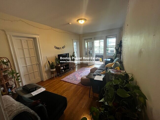 19 Melvin Ave, Unit 10 in Boston, MA - Building Photo - Building Photo
