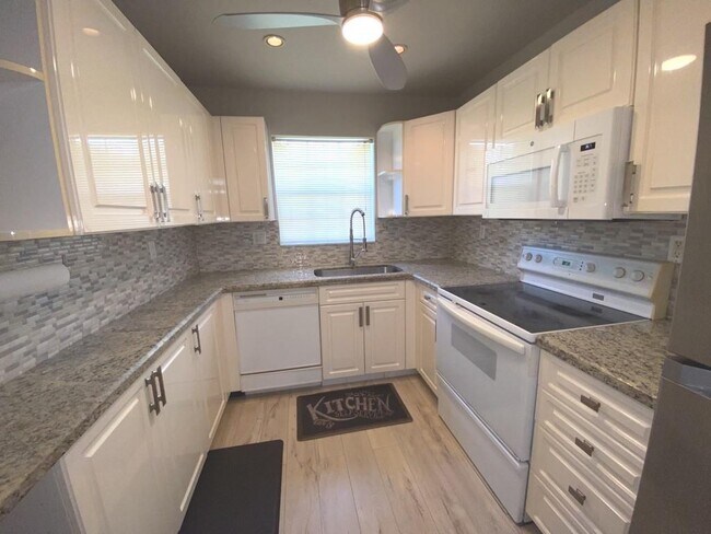 3615 Citrus Trce, Unit 3 in Davie, FL - Building Photo - Building Photo
