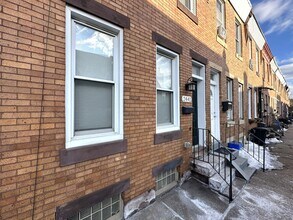 2441 E Oakdale St in Philadelphia, PA - Building Photo - Building Photo