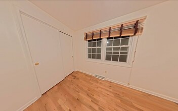 142 Eramo Terrace in Hamden, CT - Building Photo - Building Photo