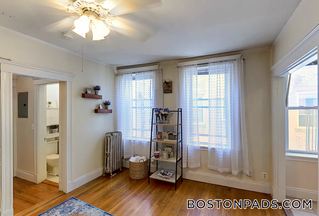 property at 33 Walbridge St